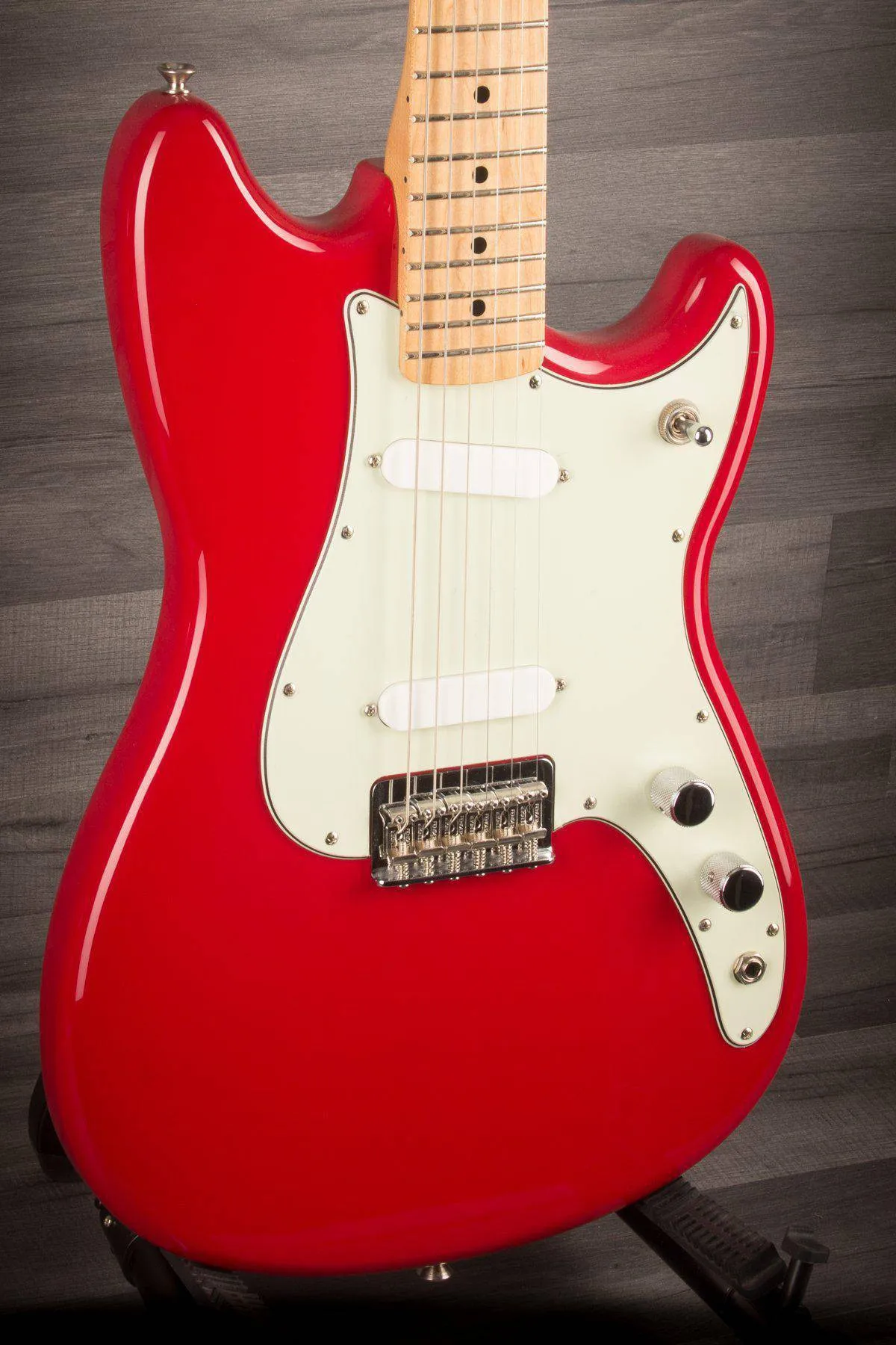 Fender Duo-Sonic Electric Guitar, MN, Torino Red