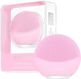 Foreo Luna Mini 3 Facial Cleansing Brush - Travel Accessories - Face Massager Electric, Ultra-Hygienic Silicone - Simple Face Wash - Electric Face Cleanser - App-Connected - Pearl Pink